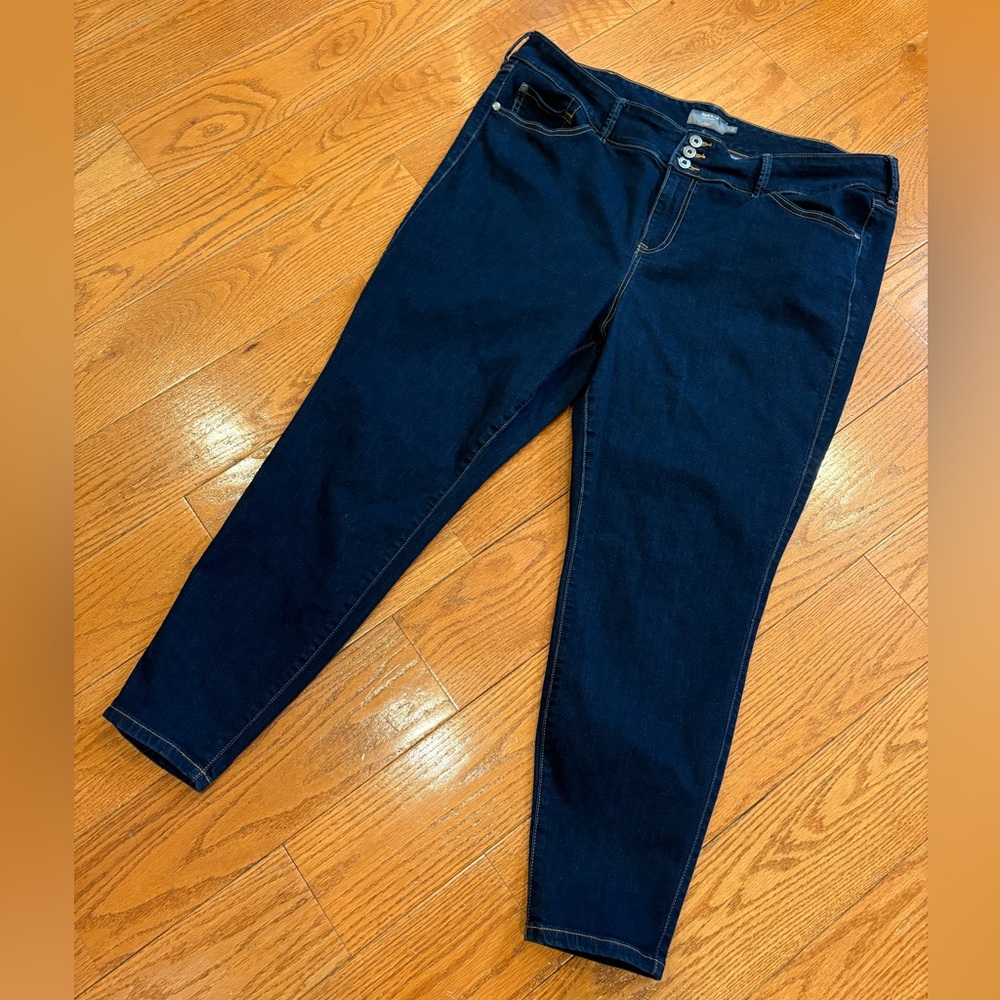 Torrid Super Soft Dark Wash Jeggings | Size 24R | Triple Button | Stretch Skinny
